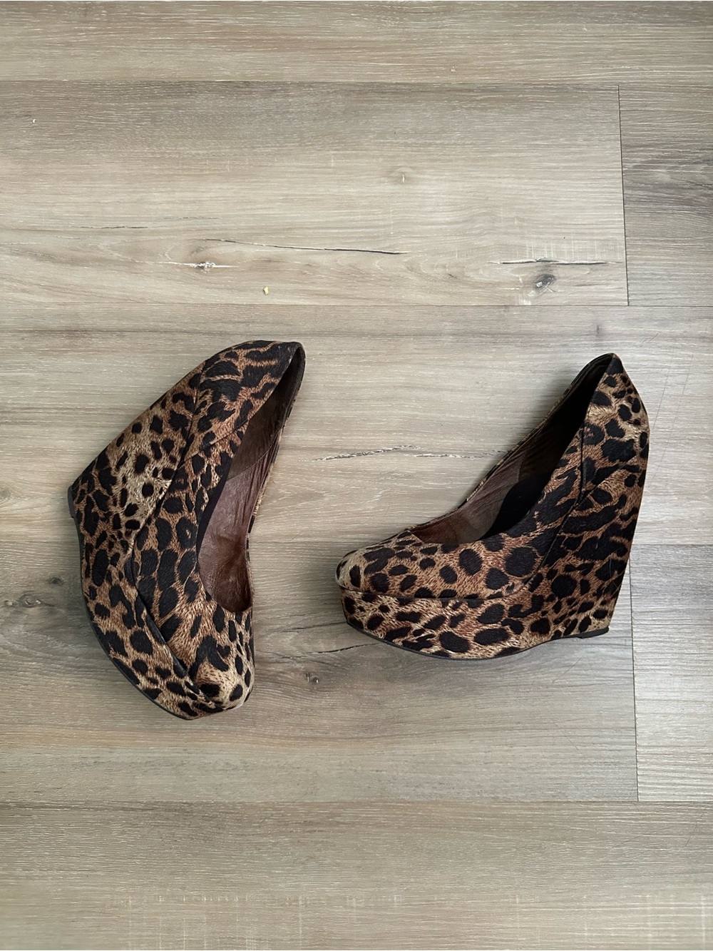 ALDO Leopard Print Platform Wedge Pumps Size 9